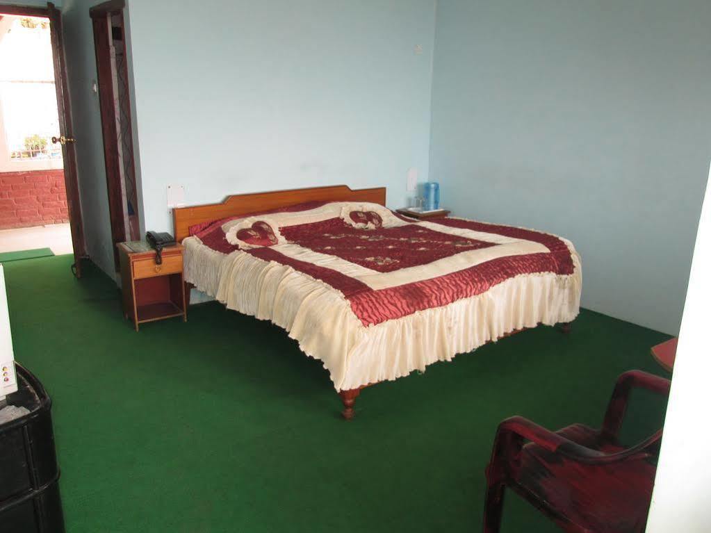 Kalawati Retreat Eco Village Resort Раникет Екстериор снимка
